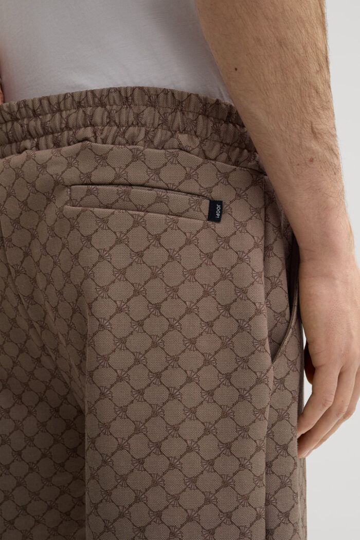 Basil Cornflower Shorts in Light Brown