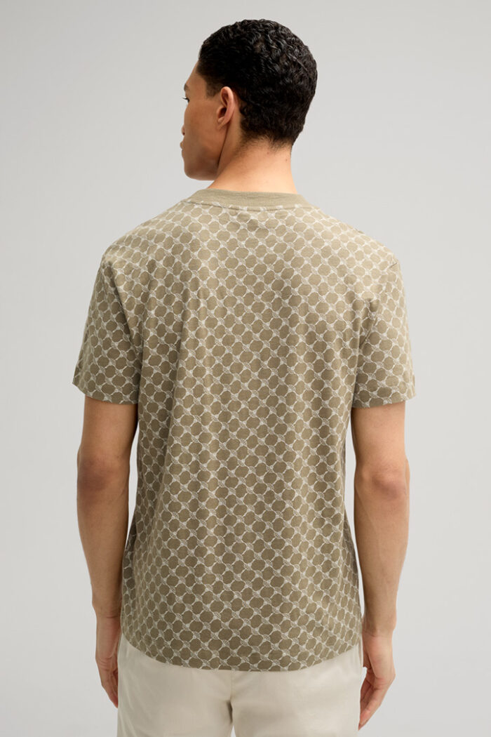 Cornflower Pepe T-shirt in Olive/Off-white